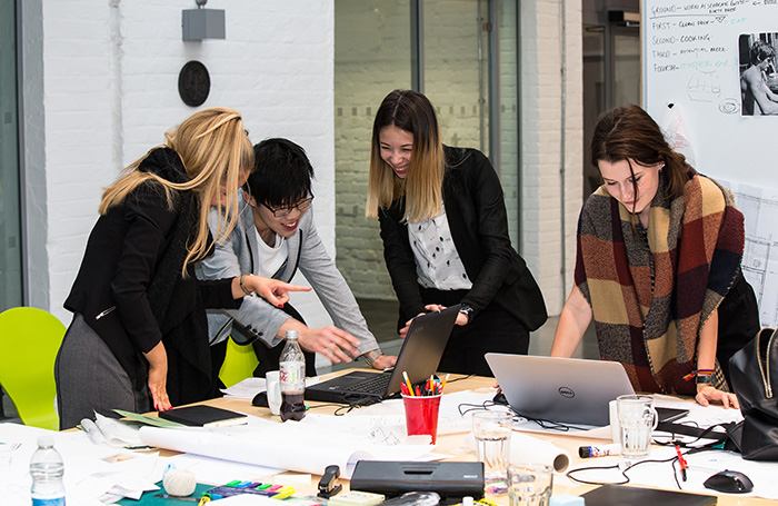 Group-of-architects-at-Ryder-working-together-main
