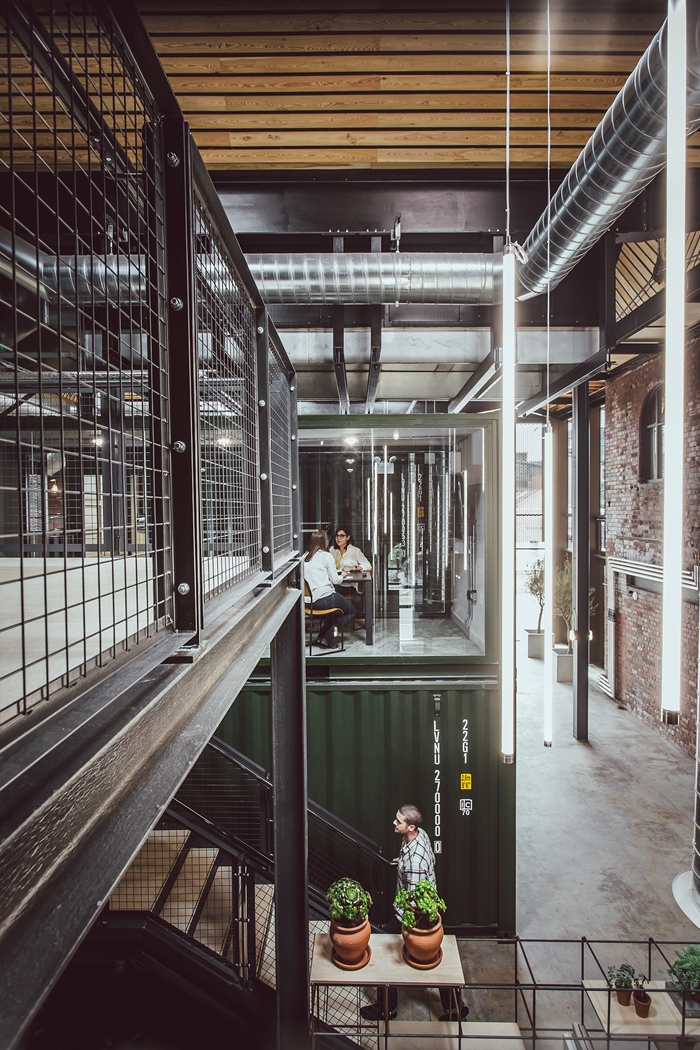 AlbertWorks2542TomKahlerWEBIMAGE5jpg