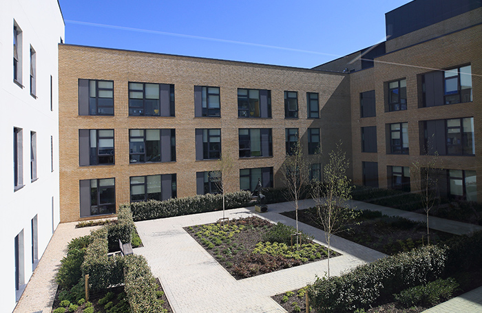 altnagelvinacutehospitalcourtyardpaullindsay700x455jpg