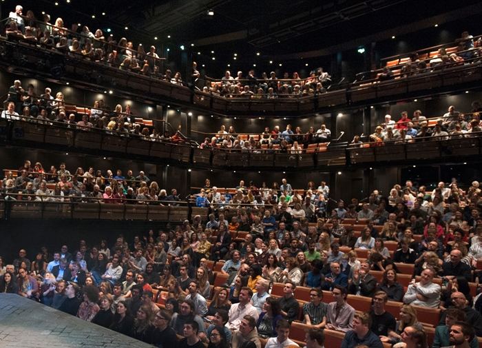 BridgeTheatre2492PhilipVileWEBIMAGE3jpg