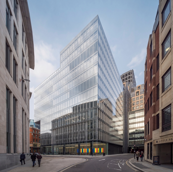 Barts Square4675Alex UptonWEBIMAGE8jpg
