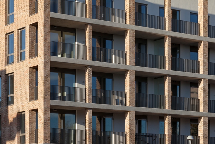 BrentfordLockWest2378StaleEriksenWEBIMAGE5jpg