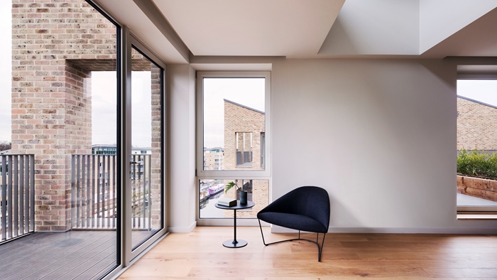 BrentfordLockWest2378RoryGardinerWEBIMAGE9jpg
