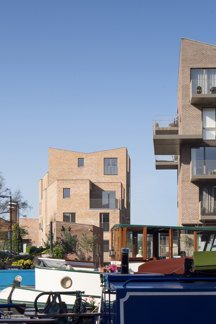 BrentfordLockWest1497MarkHaddenWebImage4jpg