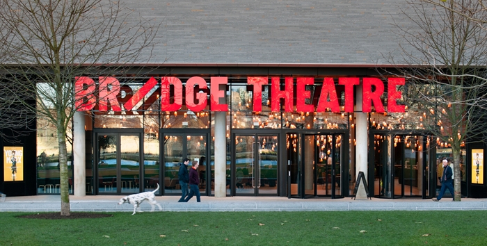 BridgeTheatre2492PhilipVileWEBIMAGE8jpg