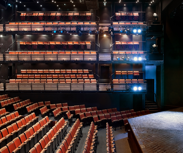 BridgeTheatre2492PhilipVileWEBIMAGE6jpg