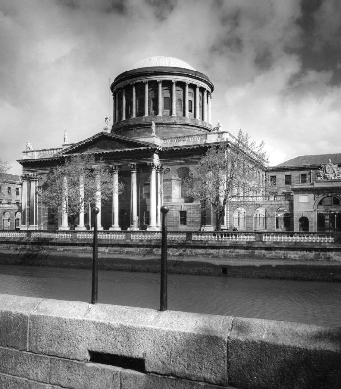 FourCourtsInnsQuayDublinEdwinSmithjpg