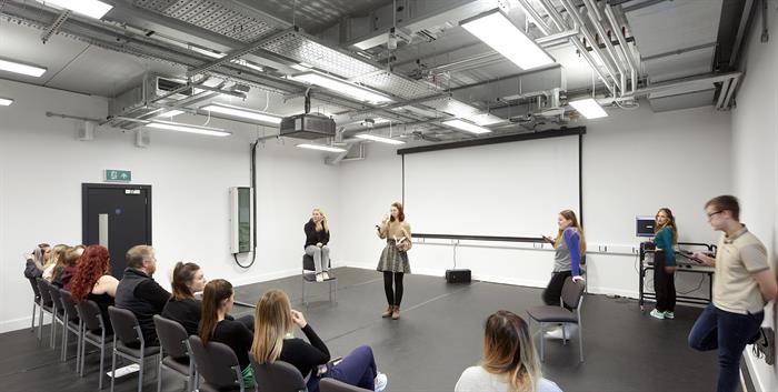 Creative Centre436Hufton CrowWEBIMAGE6jpg