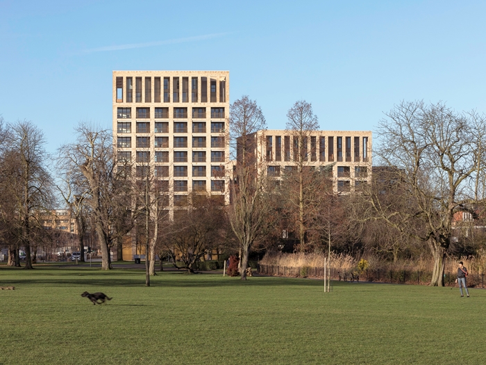 KingsCrescentEstat2578PeterLandersWEBIMAGE3jpg