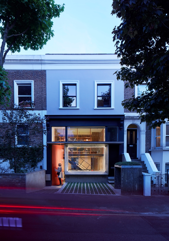KnoxBhavanStudio2266DennisGilbertWEBIMAGE7jpg