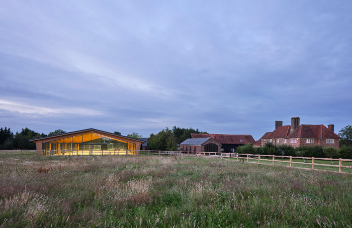 Atelier 2dusk 700x455pxjpg