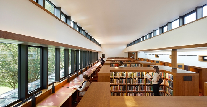 Library and Study Ce3964Nick HuftonWEBIMAGE10jpg