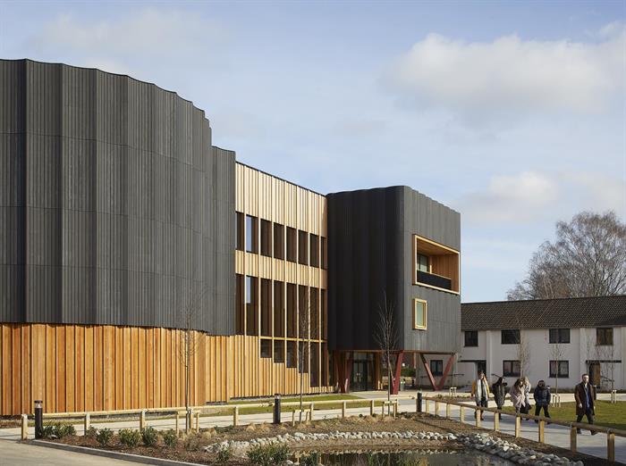 Creative Centre436Hufton CrowWEBIMAGE8jpg