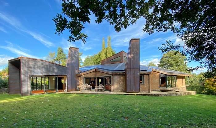 Ravine House4460Terry HuggettWEBIMAGE6jpg