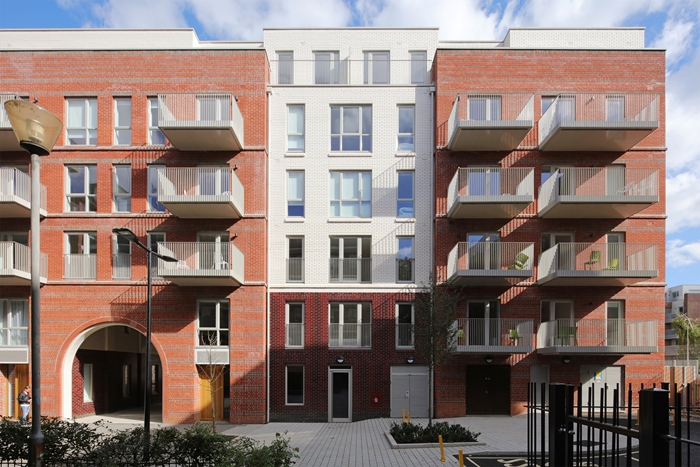 TheBourneEstate2330BenedictLuxmooreWEBIMAGE4jpg