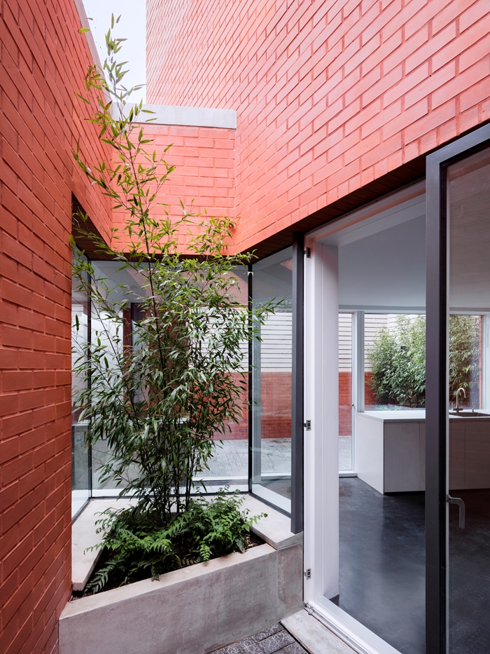 RedHouse2197RoryGardinerWEBIMAGE1jpg
