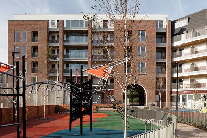 TheBourneEstate2330BenedictLuxmooreWEBIMAGE1jpg