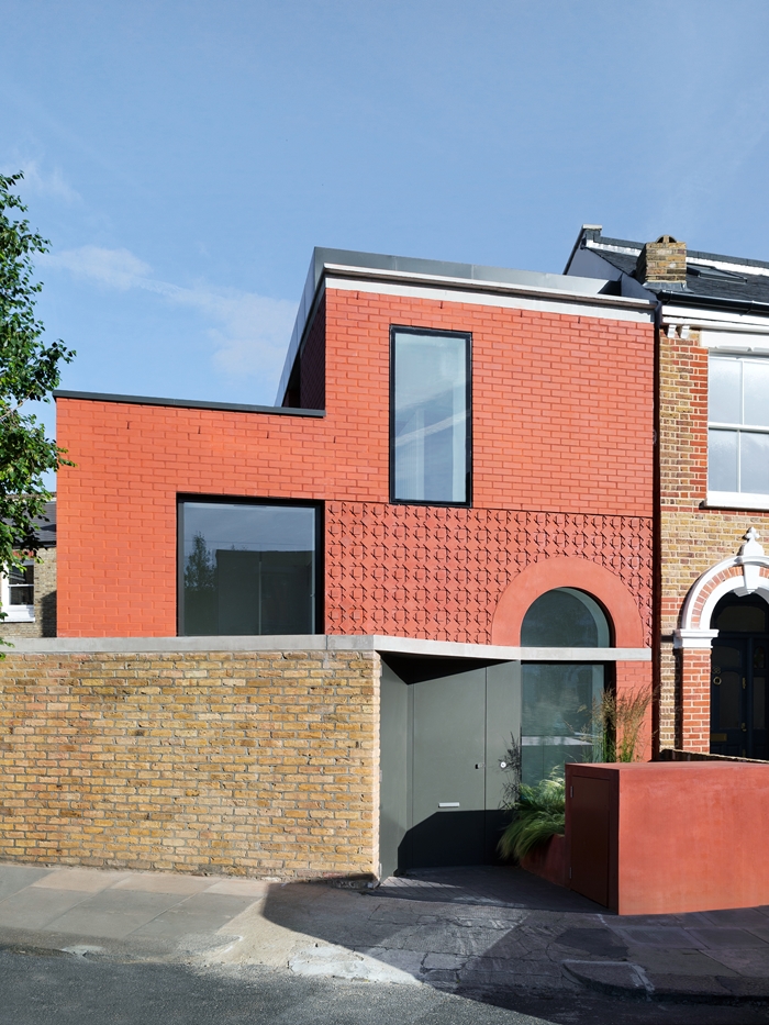 RedHouse2197RoryGardinerWEBIMAGE3jpg
