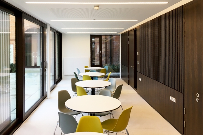 HubertPerrodoBuild2215RichardJamesWEBIMAGE4jpg