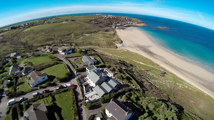 PENGWYNVER2269StanBoltWEBIMAGE10jpg