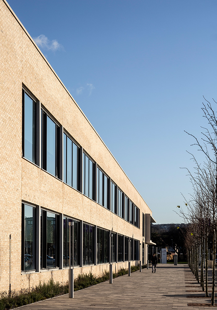 Reiach and Hall ArchitectsForth Valley College Falkirk CampusImage5700x1000jpg