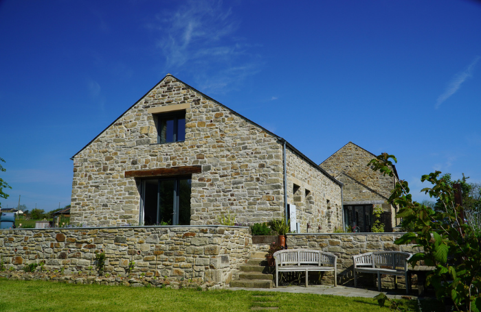 Shepherds Barn 700 x 455 Mark Siddallpng