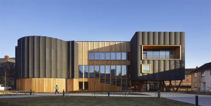 Creative Centre436Hufton CrowWEBIMAGE4jpg