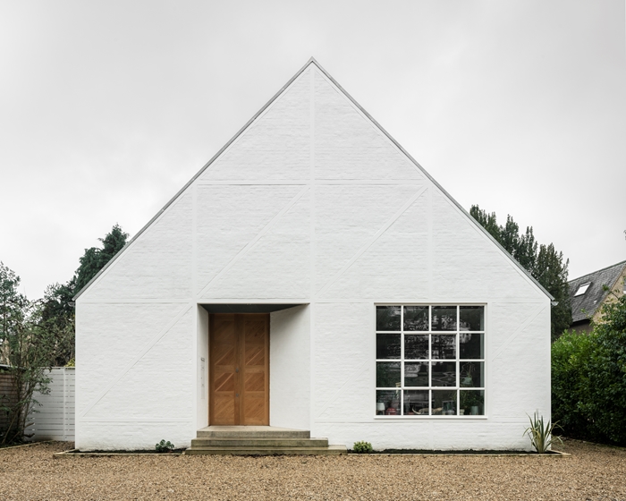 Ditton Hill Housewhitefront700x561Johan Dehlinjpg