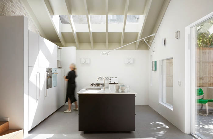 HouseWithinaHouseJackHobhouseimagefour700x455jpg