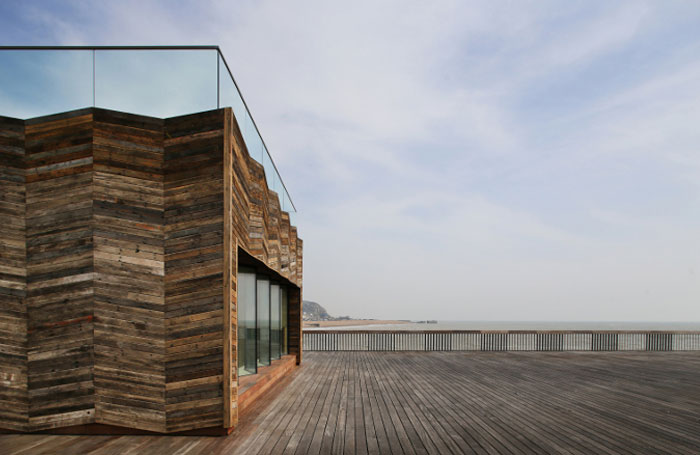 hastingspier700x455jpg