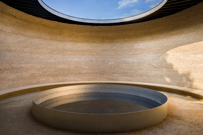 Writ in Water3125Andrew ButlerWEBIMAGE7jpg