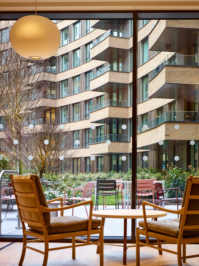 Television Centre2893Timothy SoarWEBIMAGE6jpg