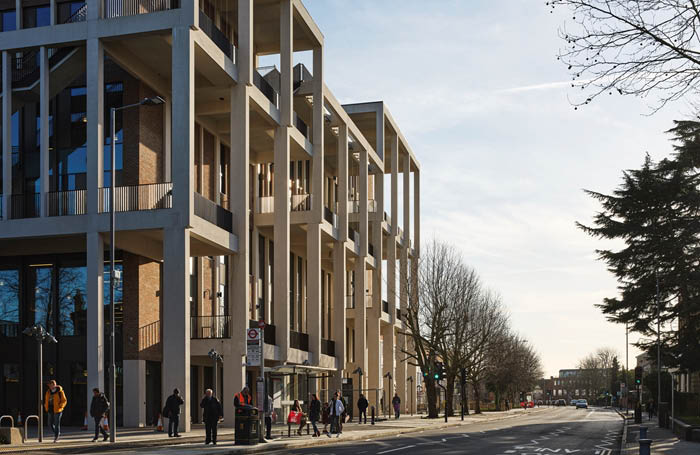 KingstonUniversityTownHouseDennisGilbert imageone700x455jpg