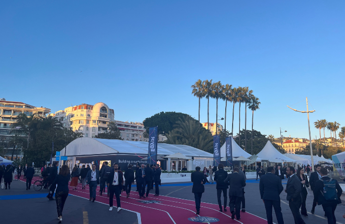 Outdoors mipim landscapepng
