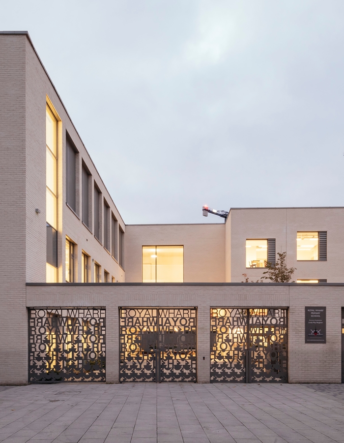 Royal Wharf Primary 700x900gateletteringJim Stephensonjpg