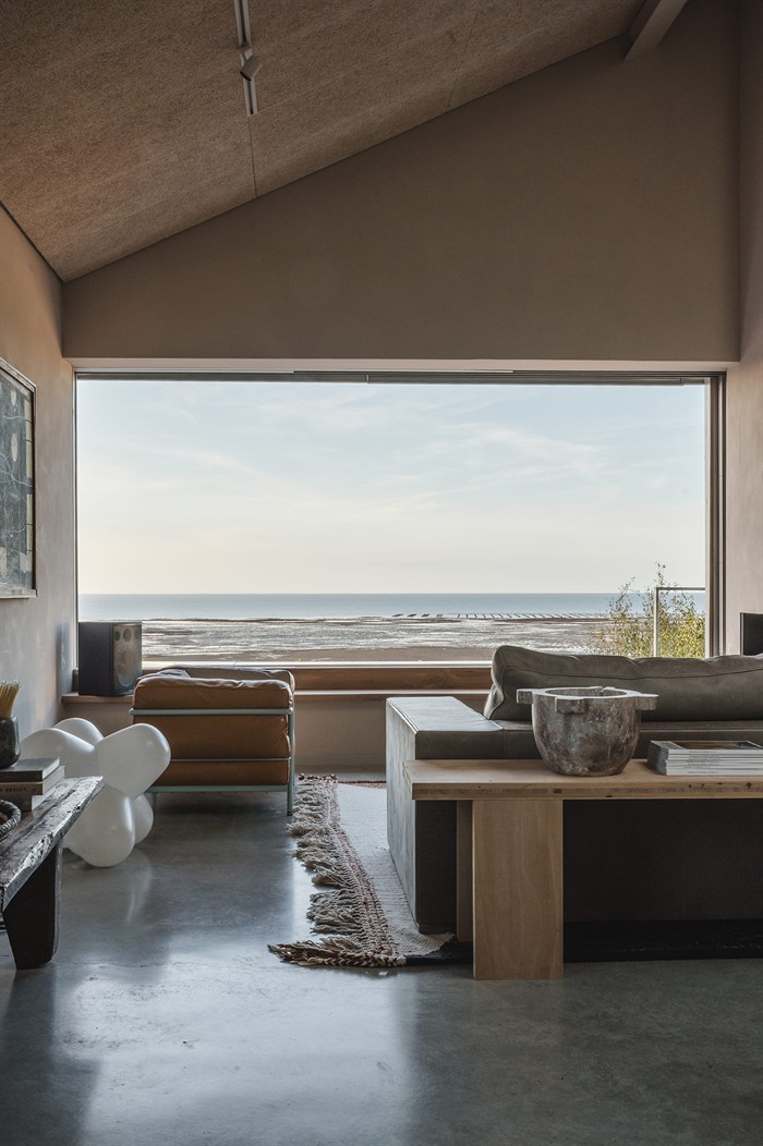 Sea Sky HouseSam GradyWEBIMAGE2jpg