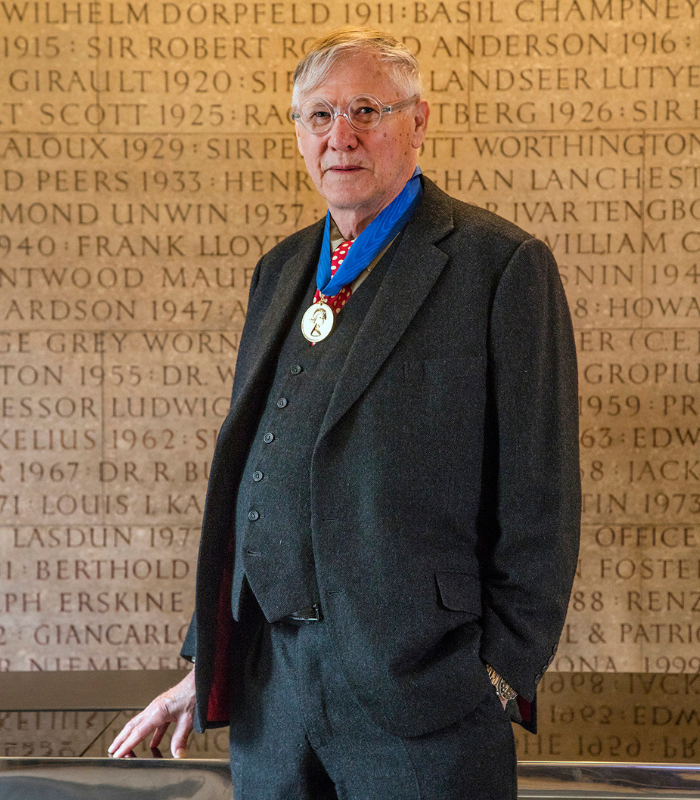 Sir Nicholas Grimshaw2 c Morley von Sternburgpng