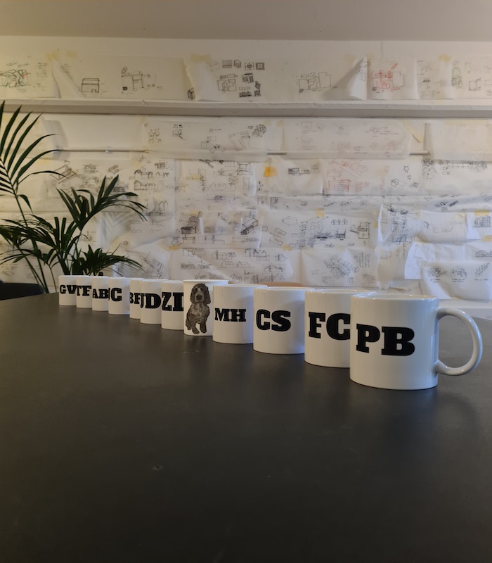 What a load of mugs 700x800jpg