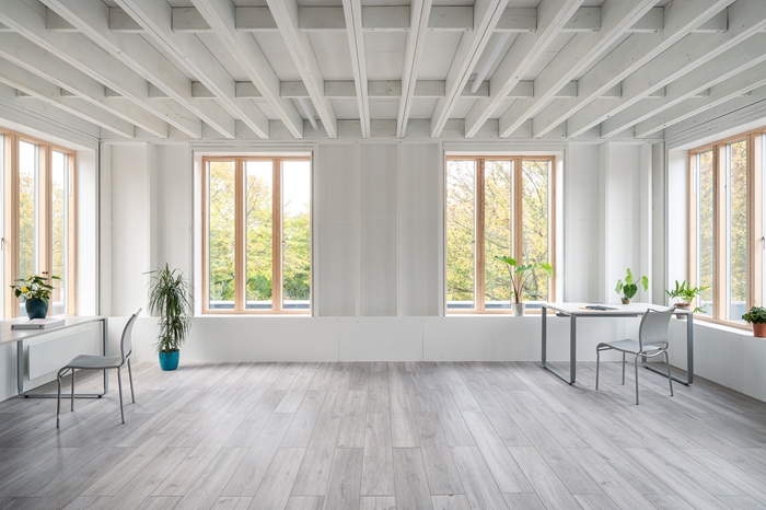 198 CAL700x466lightwhiteinteriorFrancesco Russojpg
