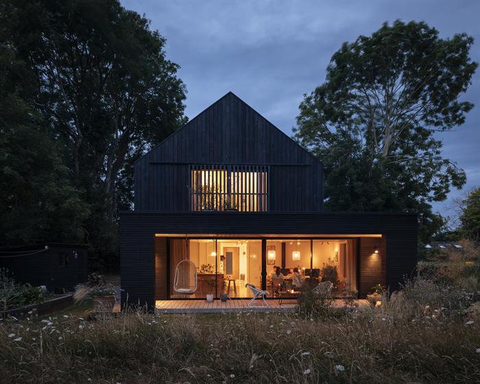 Black Timber House224Jim StephensonWEBIMAGE3jpg