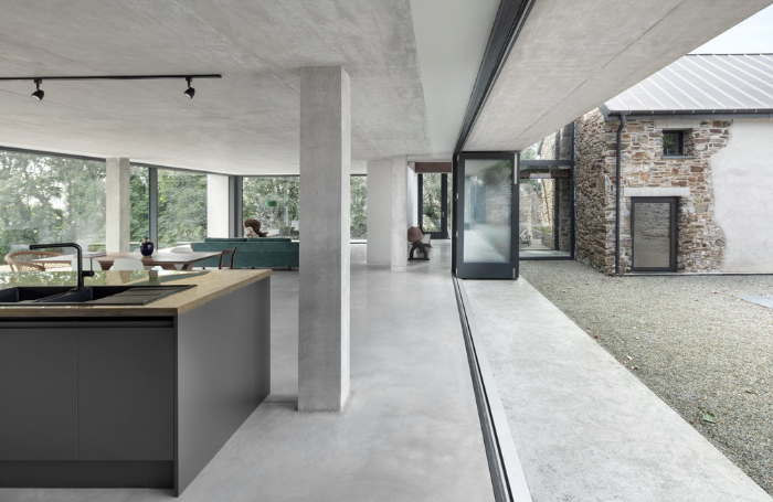Castle High by Hyde Hyde Architects 700 x 455png