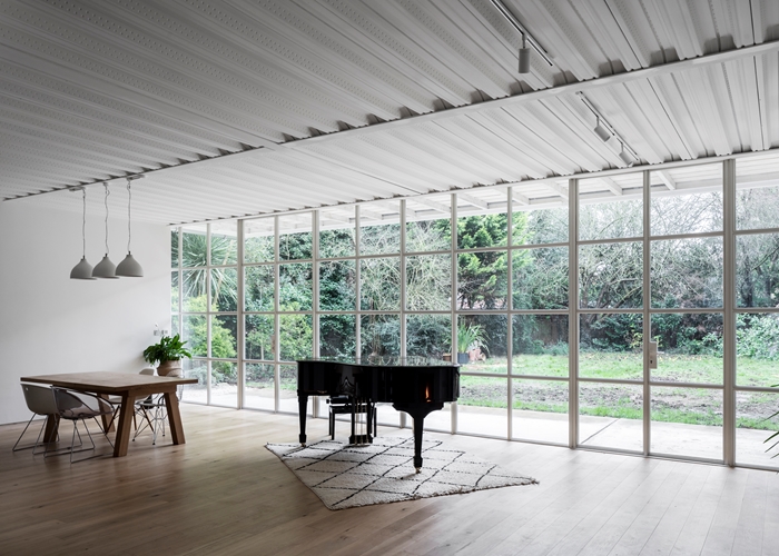Ditton Hill Houseinsidewindow700x500Johan Dehlinjpg