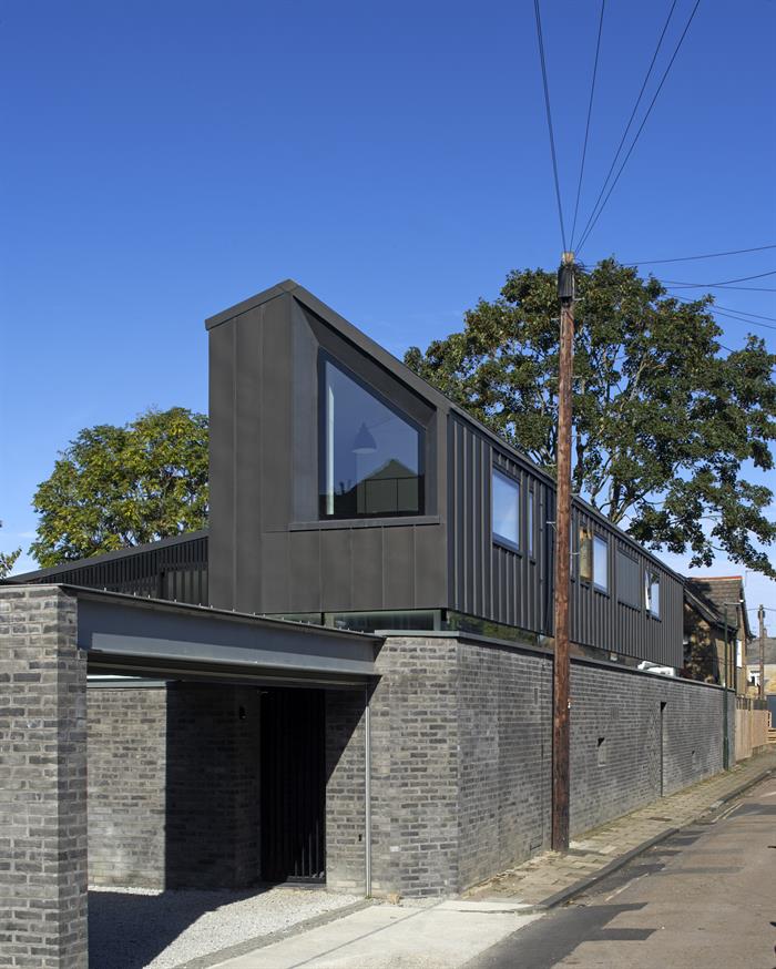 Threefold House299Edmund SumnerWEBIMAGE3jpg