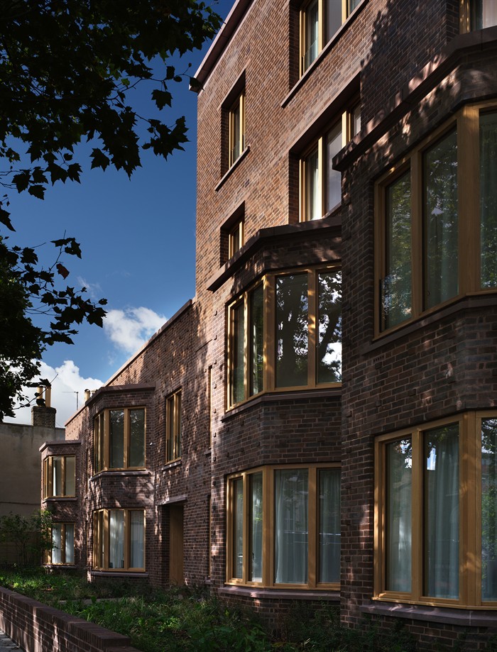 Appleby Blue AlmshousePhilip VileWEBIMAGE2jpg