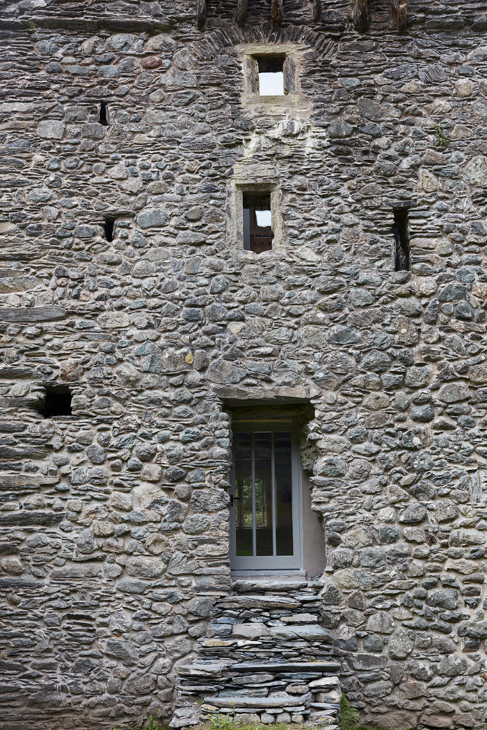 Pele Tower House 2png