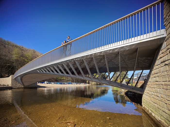 Pooley New Bridge4877Sean ConboyWEBIMAGE2jpg