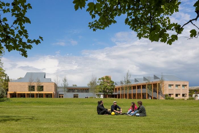 The Lyth Building4497Martine Hamilton KnightWEBIMAGE1jpg
