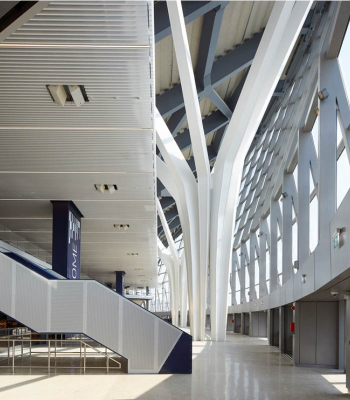 TottenhamHotspurStadiumHuftonCrowimagetwo700x800jpg