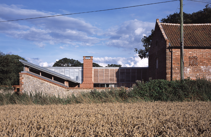 ROAOldBarn12IoanaMarinescu 700xjpg