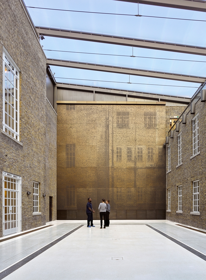 HackneyTownHall2556SiobhanDoranWEBIMAGE1jpg